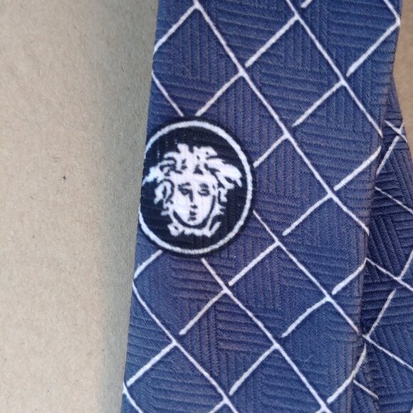 Vintage Versace handmade Italy 100% silk blue grey windowpane pla… - Picture 8 of 14